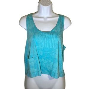 RAISINS large cropped tank top